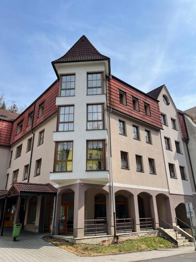 Apartmany U Posty Jáchymov Buitenkant foto